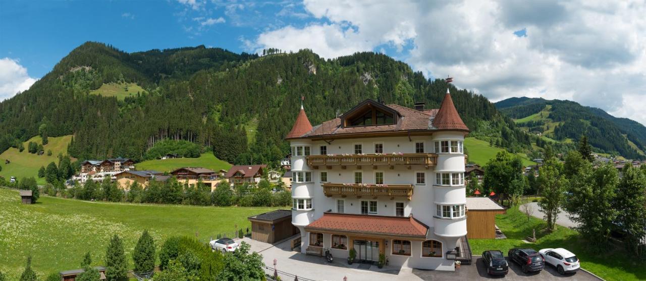 Hotel Bergzeit Grossarl Bagian luar foto