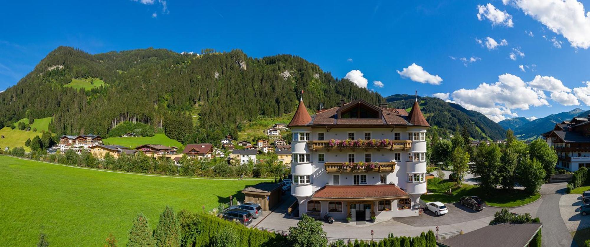 Hotel Bergzeit Grossarl Bagian luar foto
