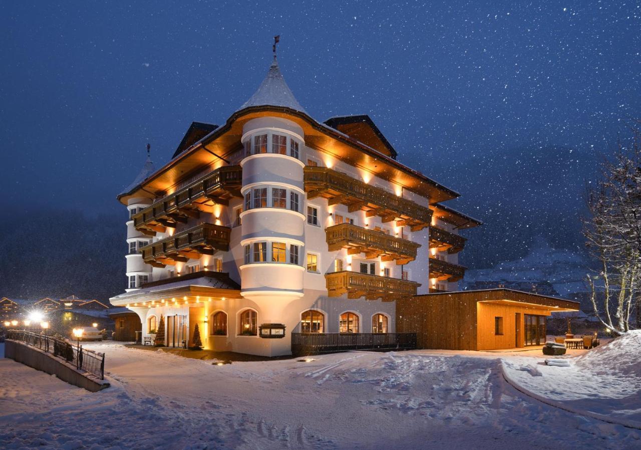 Hotel Bergzeit Grossarl Bagian luar foto